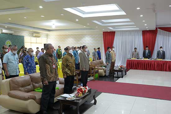Bakal Calon Rektor UNRI Paparkan Visi Misi dan Program Kerja pada Rapat Senat (Sumber: HUMAS Universitas Riau)