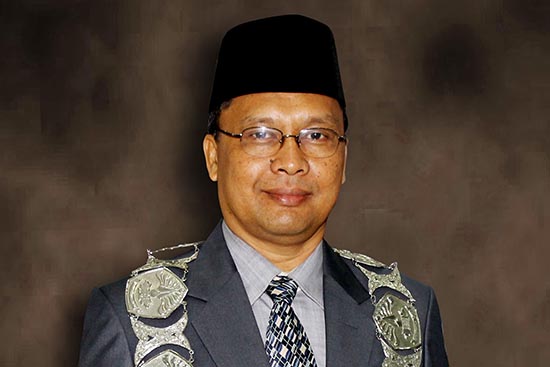 Prof. Dr. Ir. Bintal Amin, M.Sc (Dekan Fakultas Perikanan dan Ilmu Kelautan) (Sumber: HUMAS Universitas Riau)