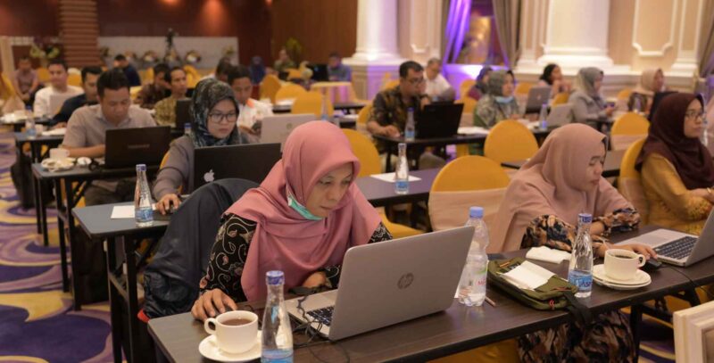 Utamakan Pelayanan Prima Pada Pelaksanaan Kegiatan Akademik (Sumber: HUMAS Universitas Riau)
