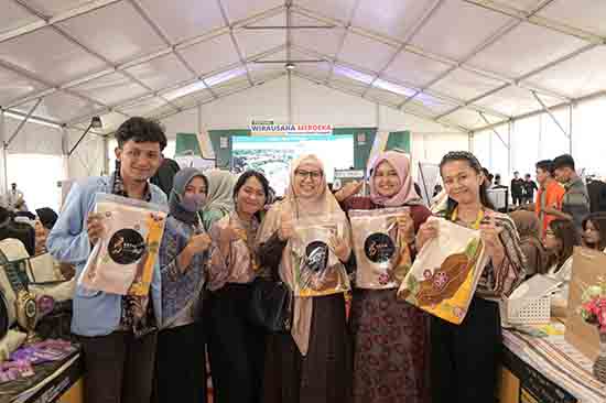 “Wirausaha Muda Tangguh” Menyongsong Bonus Demografi (Sumber: HUMAS Universitas Riau)
