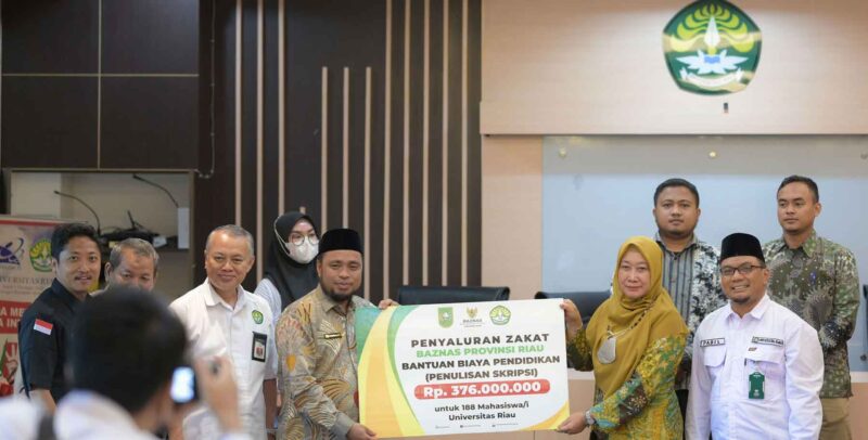 188 Mahasiswa UNRI Terima Bantuan Biaya Skripsi (Sumber: HUMAS Universitas Riau)