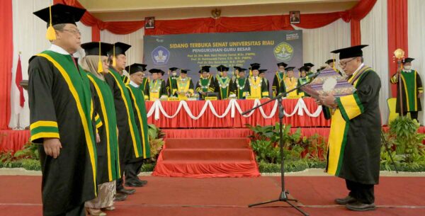 Besok, 7 Maret 2023 UNRI Kukuhkan Guru Besar Bidang Ilmu Dinamika ...