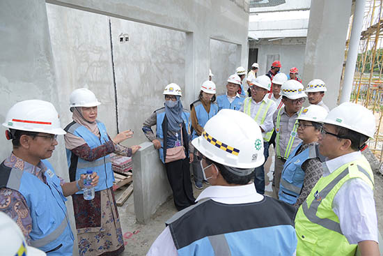 Tim “Review Mission” Proyek AKSI-ADB, Tinjau Progres Pembangunan Sarana Pendidikan di UNRI (Sumber: HUMAS Universitas Riau)