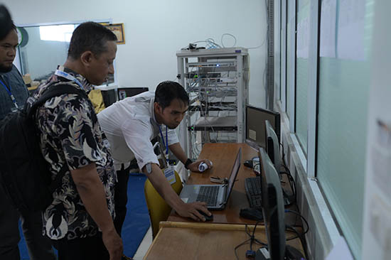 Pantia Pusat SNPMB Tinjau Pelaksanaan UTBK-SNBT di UNRI (Sumber: HUMAS Universitas Riau)