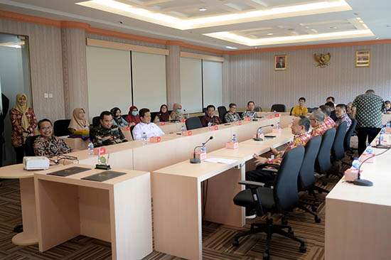 UNRI-BPKP Perkuat Sinergi Tata Kelola Melalui Kerja Sama (Sumber: HUMAS Universitas Riau)
