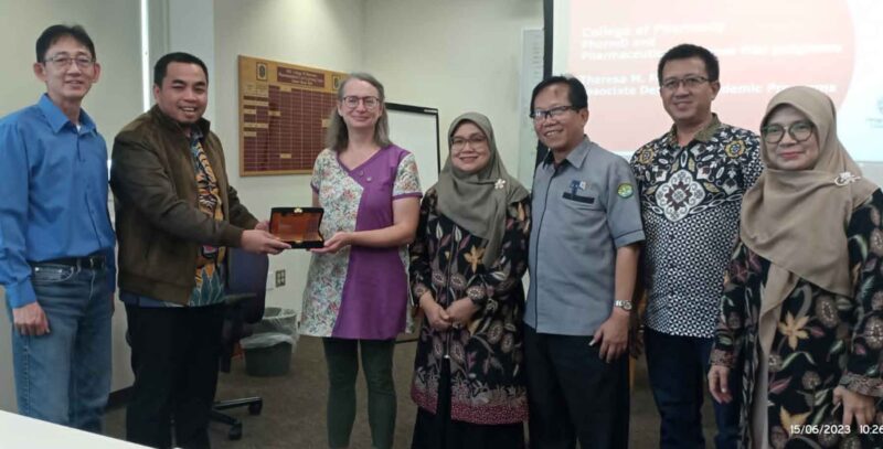 Manfaat Program kerja Sama Dua Instusi Beda Negara (Sumber: HUMAS Universitas Riau)