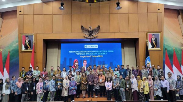 WMK 2023, Memulai Karir Sejak Masih Mahasiswa (Sumber: HUMAS Universitas Riau)