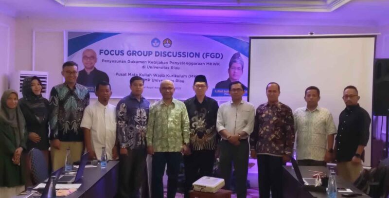 Penguatan MKWK, melalui FGD Penyusunan Dokumen Penyelenggaraan dan Pembahasan RPS (Sumber: HUMAS Universitas Riau)