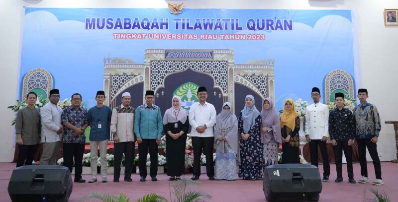 Al-Quran Sebagai Pedoman Kehidupan (Sumber: HUMAS Universitas Riau)