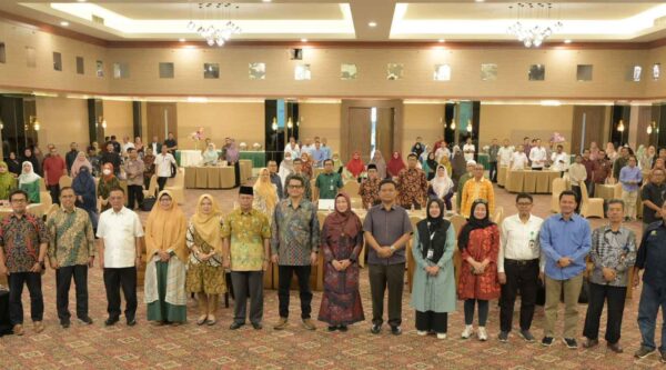 Komitmen Perbaiki Tata Kelola, UNRI Lakukan Pembekalan Zona Integritas (Sumber: HUMAS Universitas Riau)
