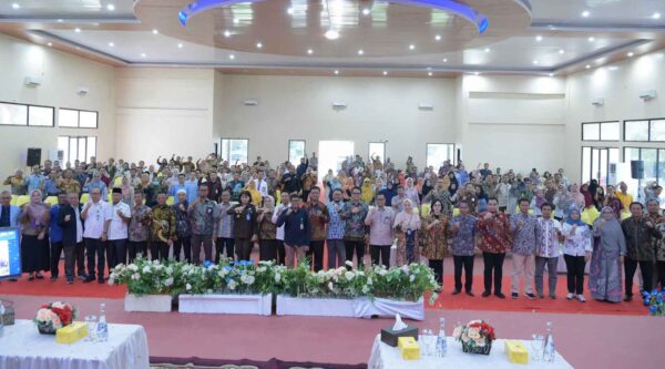 Zona Integritas Wujud Komitmen Bersama (Sumber: HUMAS Universitas Riau)