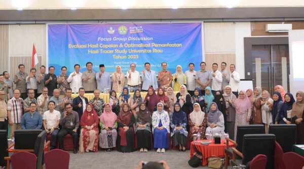 Optimalisasi Pemanfaatan Hasil Tracer Study UNRI (Sumber: HUMAS Universitas Riau)