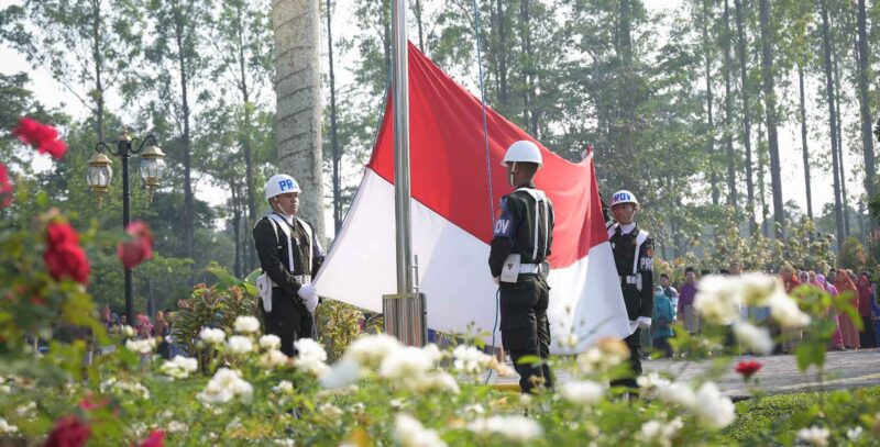 Bersama Majukuan Indonesia (Sumber: HUMAS Universitas Riau)