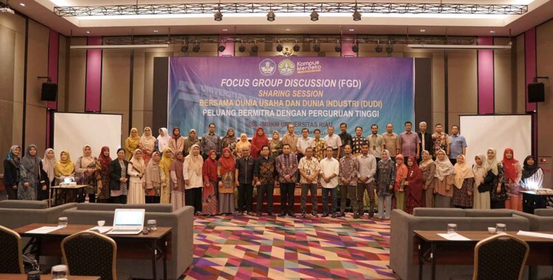 Tingkatkan Indeks Kinerja Utama, ISS-MBKM UNRI Sharing Session Besama DUDI (Sumber: HUMAS Universitas Riau)